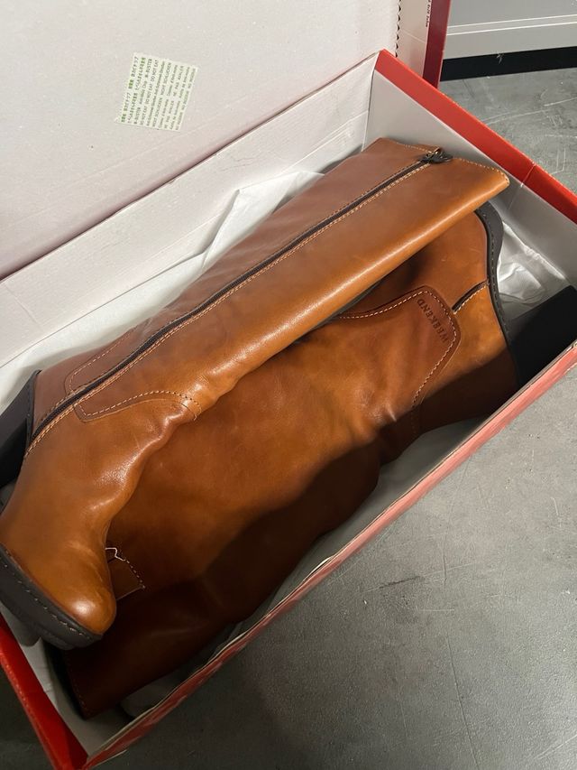 Botas altas de cuero marrón