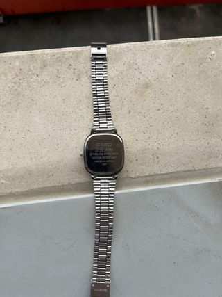 Reloj Casio Vintage Plata y Blanco