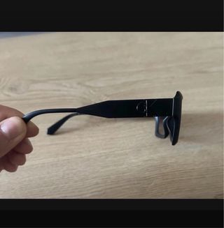 Gafas de sol Calvin Klein negras y grises