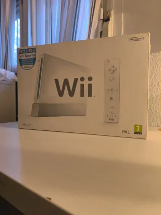Nintendo Wii + Wii Sports