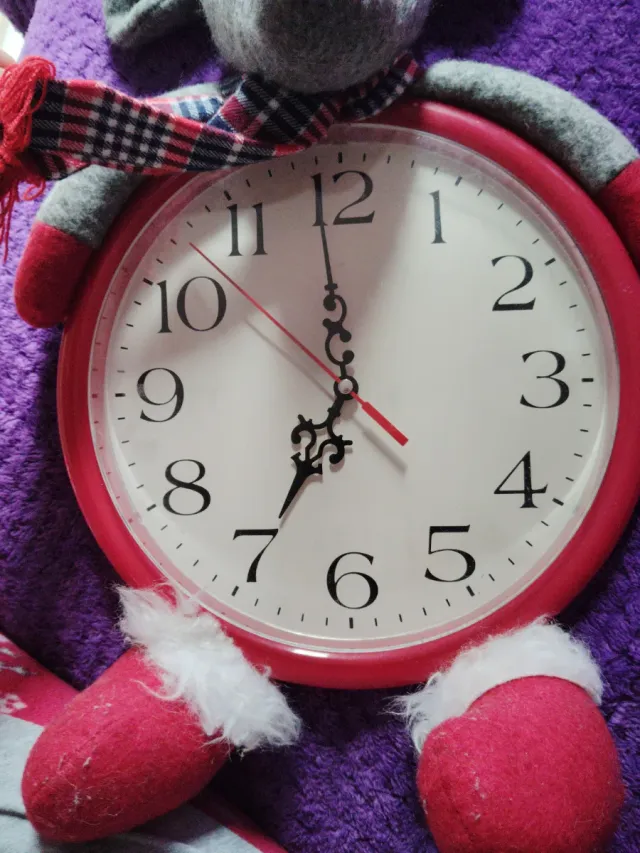 Reloj Navideño de Peluche