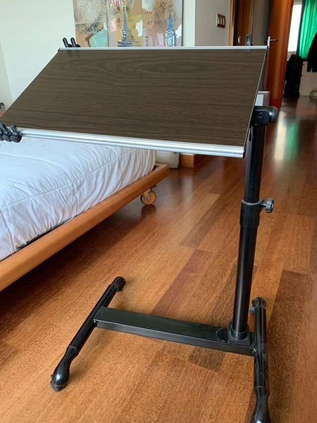 Mesa auxiliar ajustable madera y metal