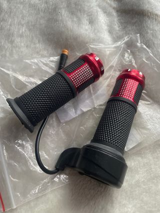 Patinete Eléctrico Nuevo con acelerador de puño