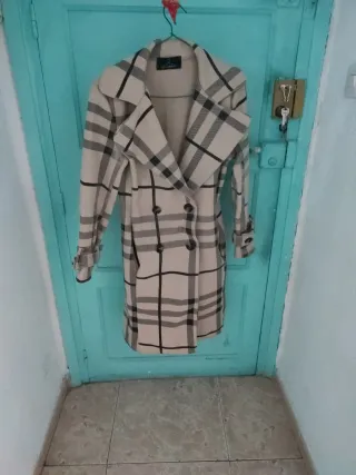 Sobretodo cuadros beige y gris New Collection