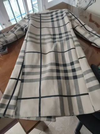 Sobretodo cuadros beige y gris New Collection