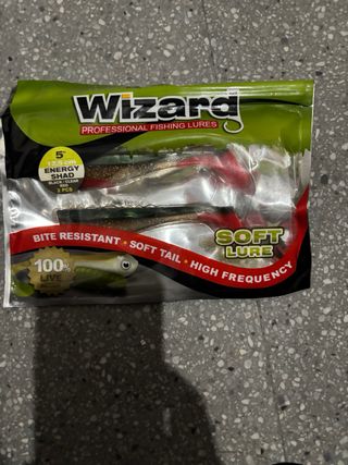 Lotes de pesca: señuelos y sedal