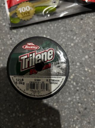 Lotes de pesca: señuelos y sedal