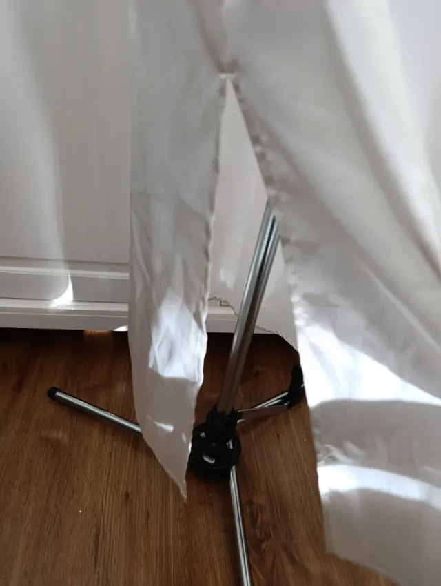 Salto de cama satén con encaje