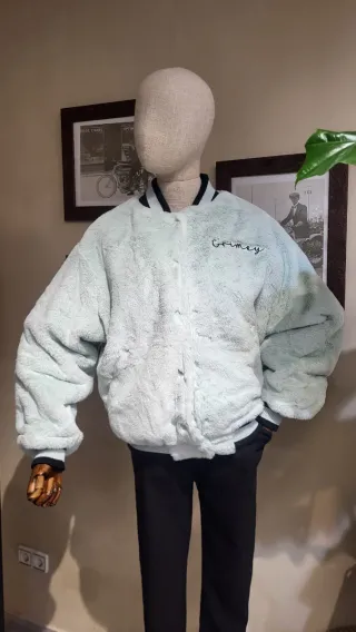 Chaqueta Grimey Peluche Teal y Negro