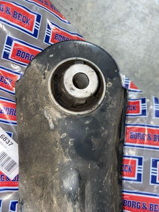 Brazo Suspensión Renault Laguna III