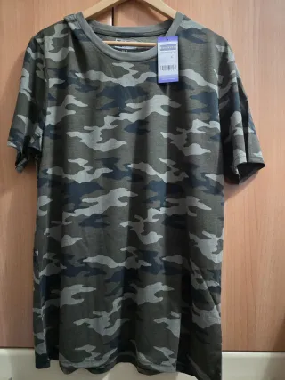 Camiseta camuflaje hombre T/L.CON ETIQUETA. 3,80 E