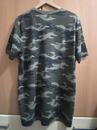 Camiseta camuflaje hombre T/L.CON ETIQUETA. 3,80 E