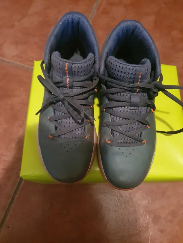 Botas Baloncesto Under Armour Talla 35.5