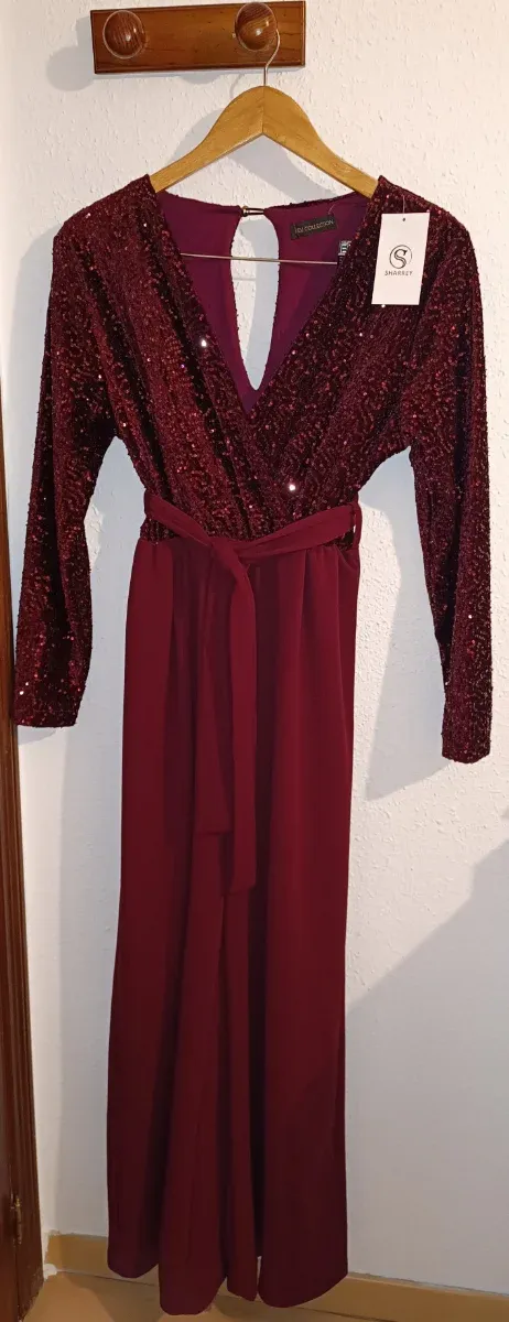 Mono largo de fiesta rojo NUEVO SIN USAR