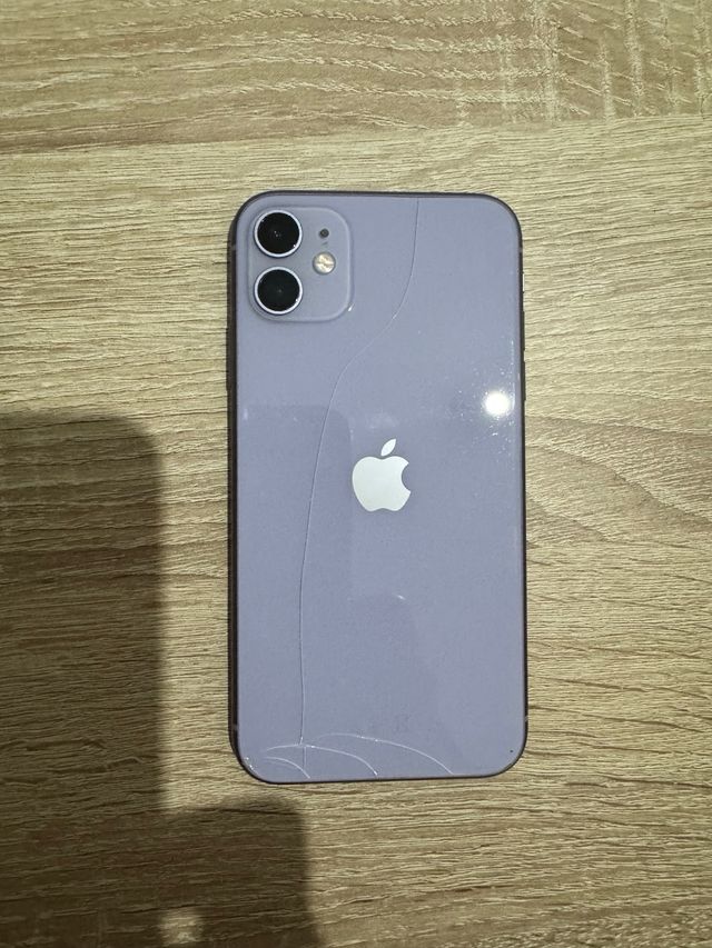 iPhone 11 Viola