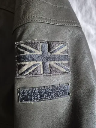 Chaqueta de piel Pepe Jeans gris