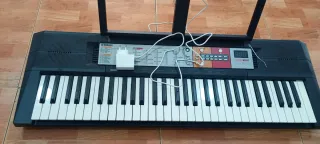 Piano Yamaha F50 Eléctrico