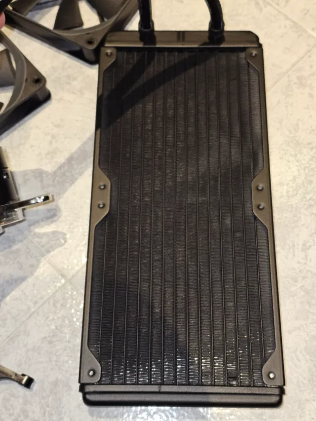 NZXT Kraken X63 Kit di Raffreddamento a Liquido