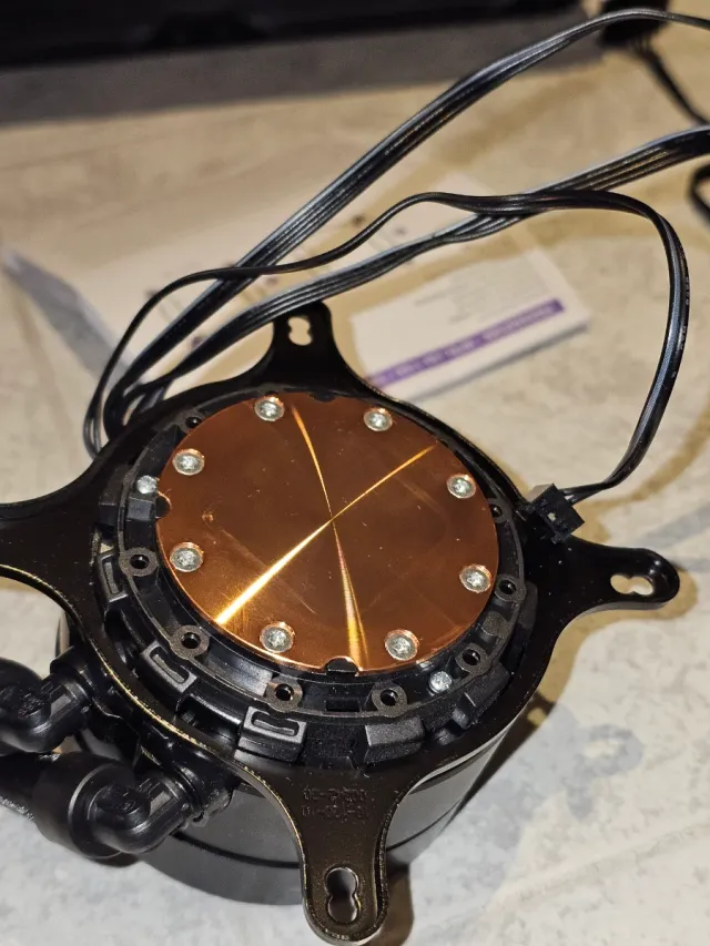 NZXT Kraken X63 Kit di Raffreddamento a Liquido