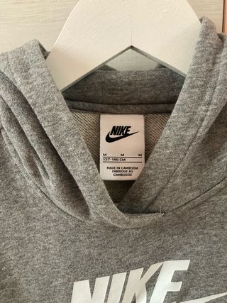 Sudadera Nike niña gris