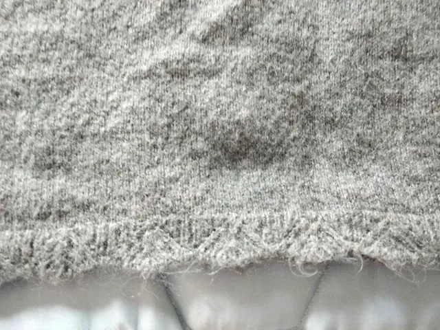 Vestido gris de Springfield.