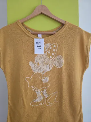 Camiseta Minnie talla S. CON ETIQUETA