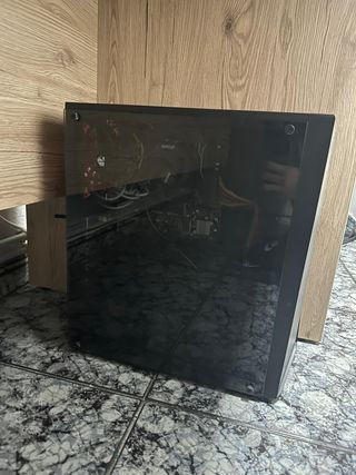 PC sobremesa | Ryzen 5 3400g/8gb RAM/1T HDD/Wifi.