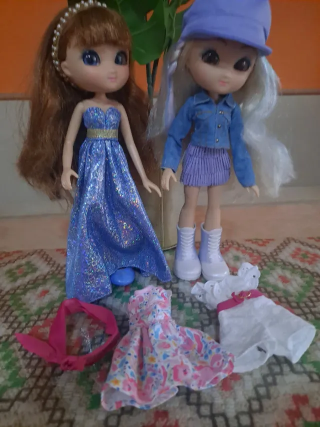 Bambole Unique Eyes con Abbigliamento e Accessori