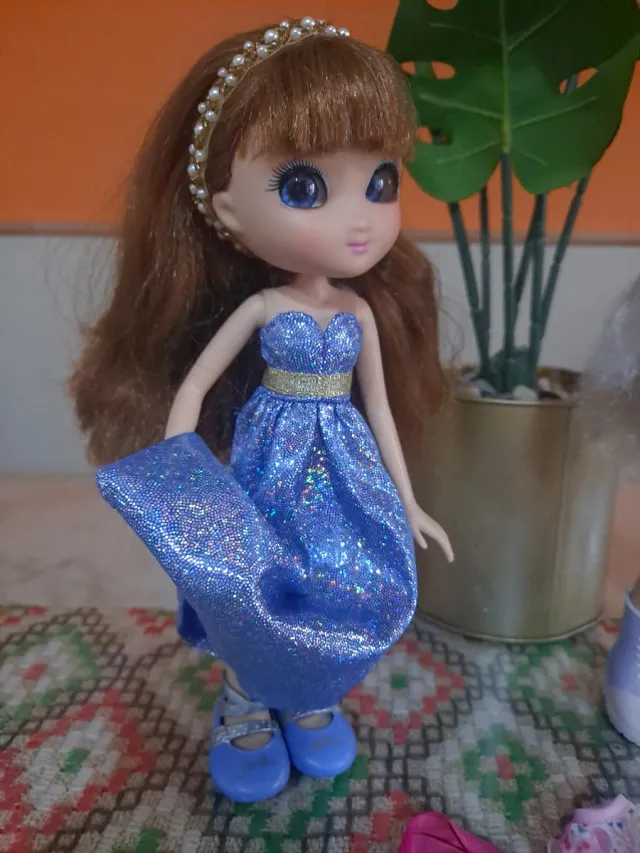 Bambole Unique Eyes con Abbigliamento e Accessori