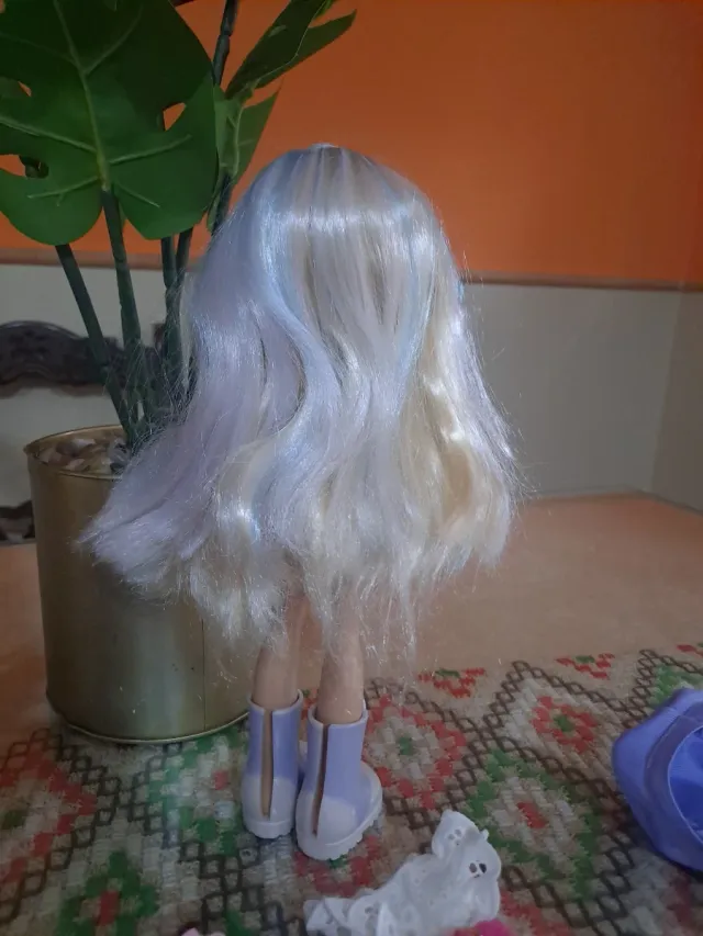 Bambole Unique Eyes con Abbigliamento e Accessori