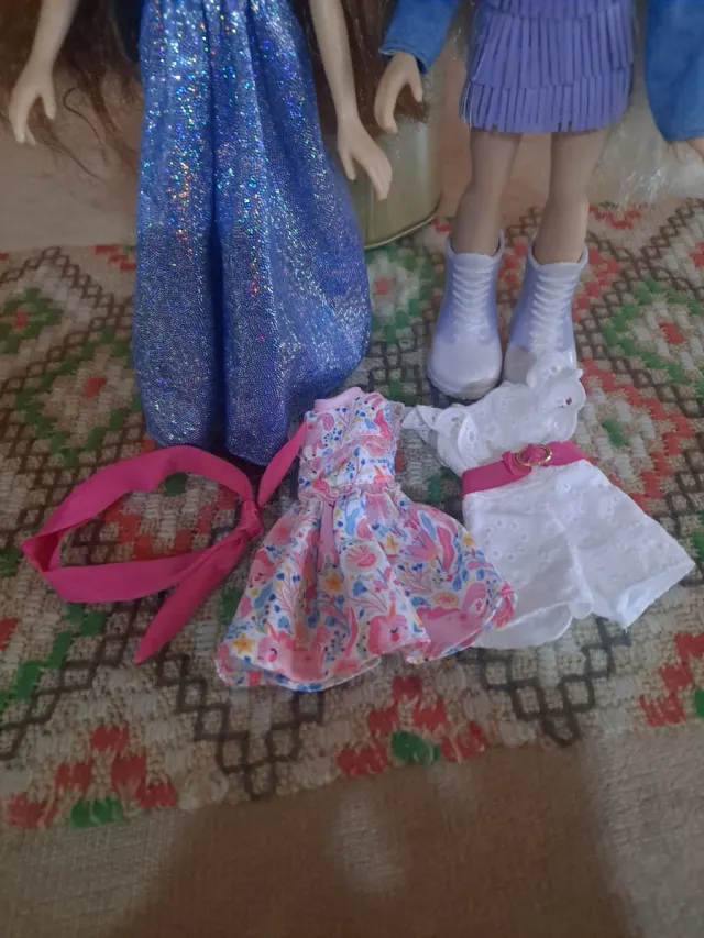 Bambole Unique Eyes con Abbigliamento e Accessori