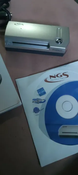 Escáner Tarjetas Visita NGS BusinessMind 16000