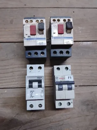 Disyuntores Telemecanique, Simon, GE