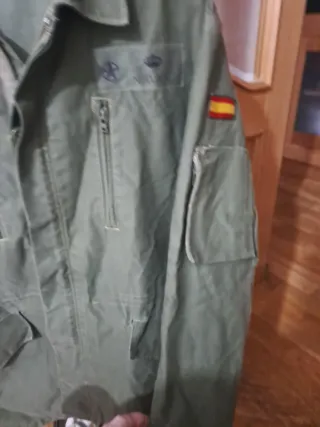 Chaqueta militar antigua verde