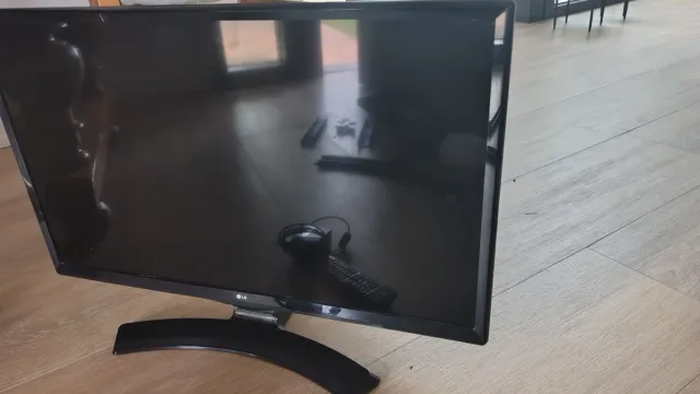 Televisor LG Negro 29 pulgadas con soporte