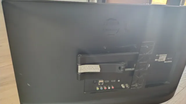 Televisor LG Negro 29 pulgadas con soporte