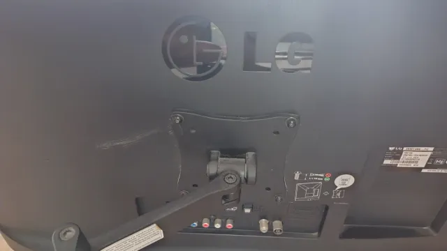 Televisor LG Negro 29 pulgadas con soporte