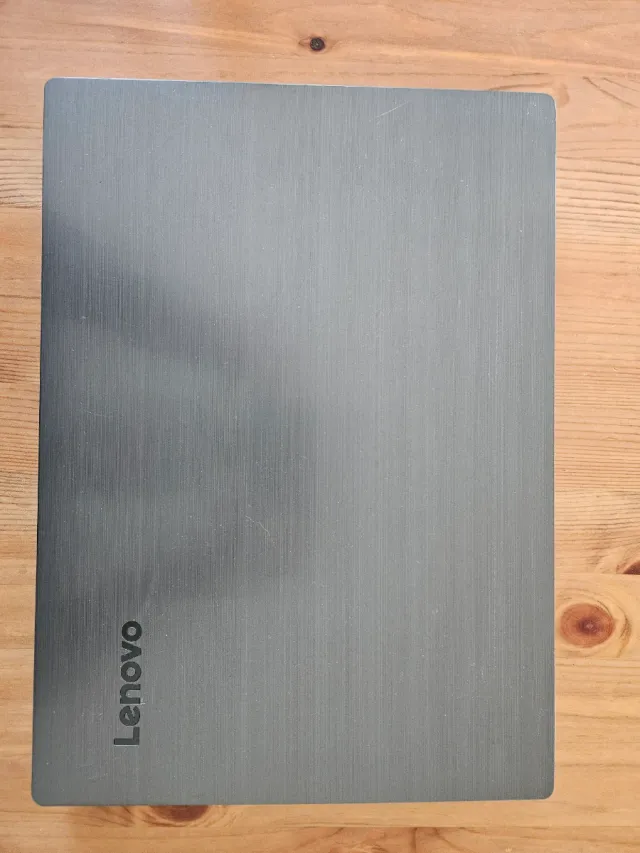 Lenovo V330 Notebook