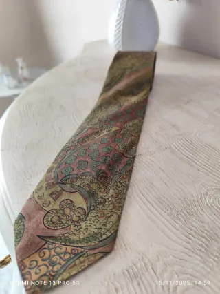 Cravatta vintage nuova