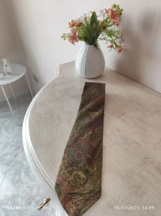 Cravatta vintage nuova