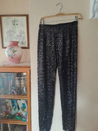 Pantalón negro lentejuelas fiesta
