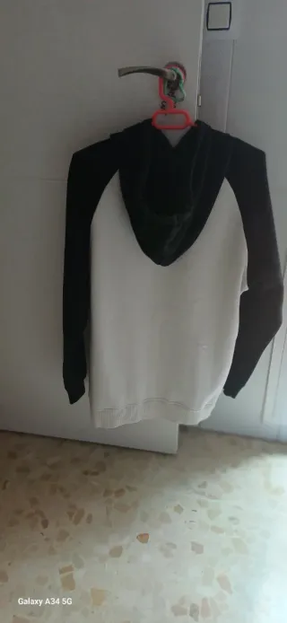 Sudadera Stranger Things Hellfire Club