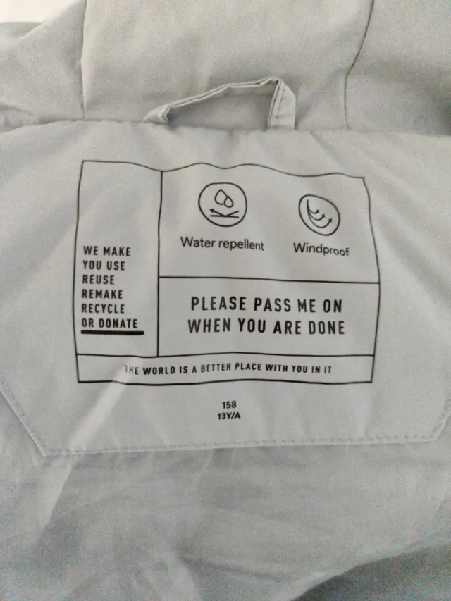 Abrigo niño talla 13 años comprad en C&A.