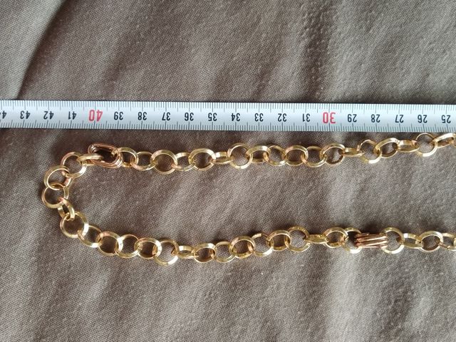 Cadena larga aluminio dorado