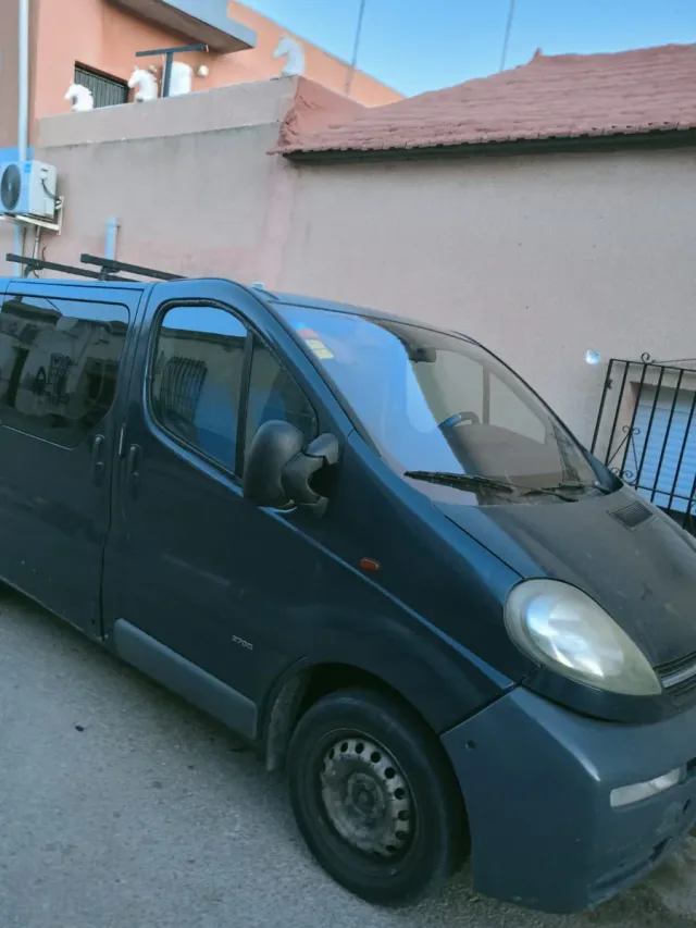Opel Vivaro 2003