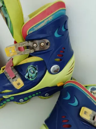 Patines en línea infantiles Buzz Lightyear