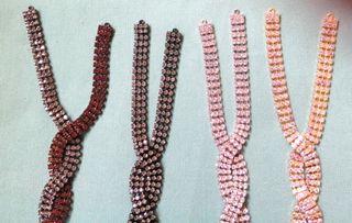 TRENZAS DE CRISTALES SWAROVSKI. PRECIO/UD