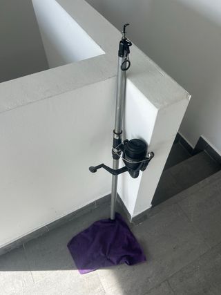 Caña de pescar con carrete