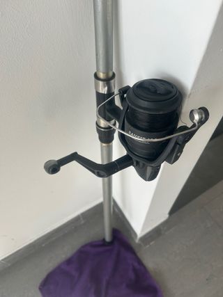 Caña de pescar con carrete