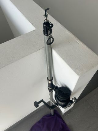 Caña de pescar con carrete